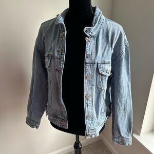 Women’s Light Wash Distressed Cropped Jean Jacket